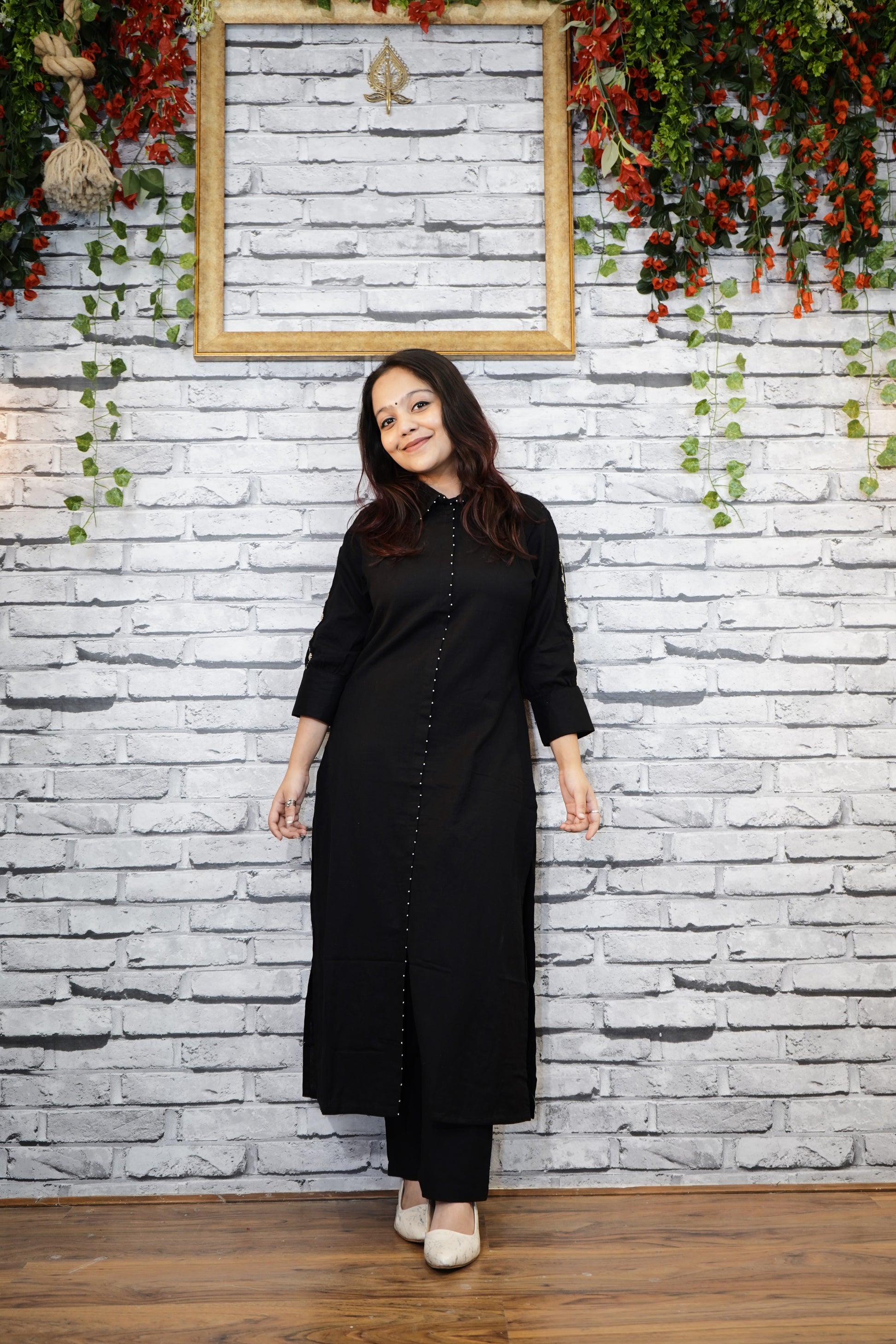 Solid Black Cotton Suit Set for Women, Detailed Sleeves