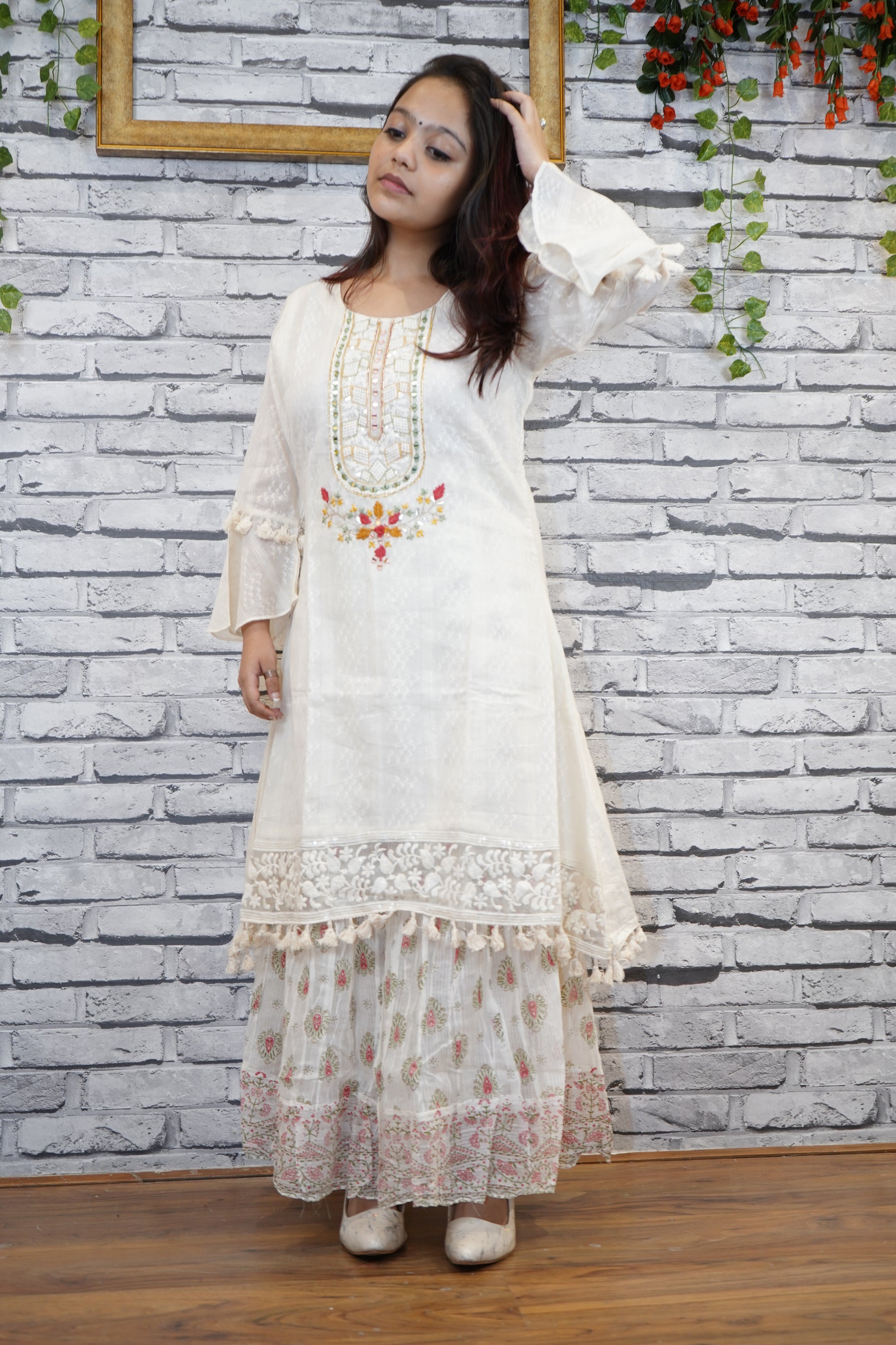 Women's White Linen Kurta with Embroidered Neckline & Lace Detailing | Ethnic Wear for Festive & Casual Occasions