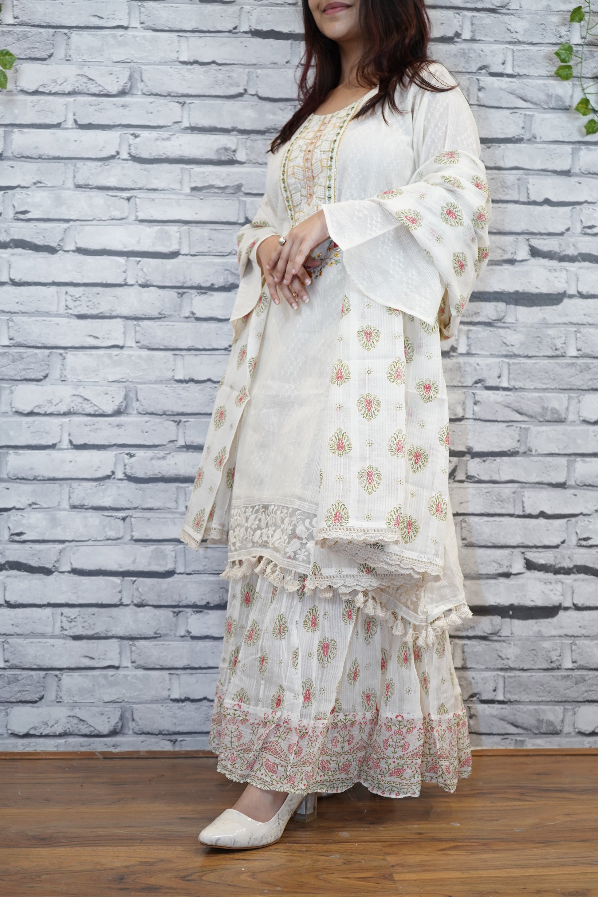 Women's White Linen Kurta with Embroidered Neckline & Lace Detailing | Ethnic Wear for Festive & Casual Occasions